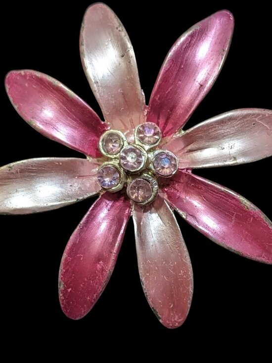 Vintage Metallic Pink Floral Rhinestone Brooch - Picture 1 of 4